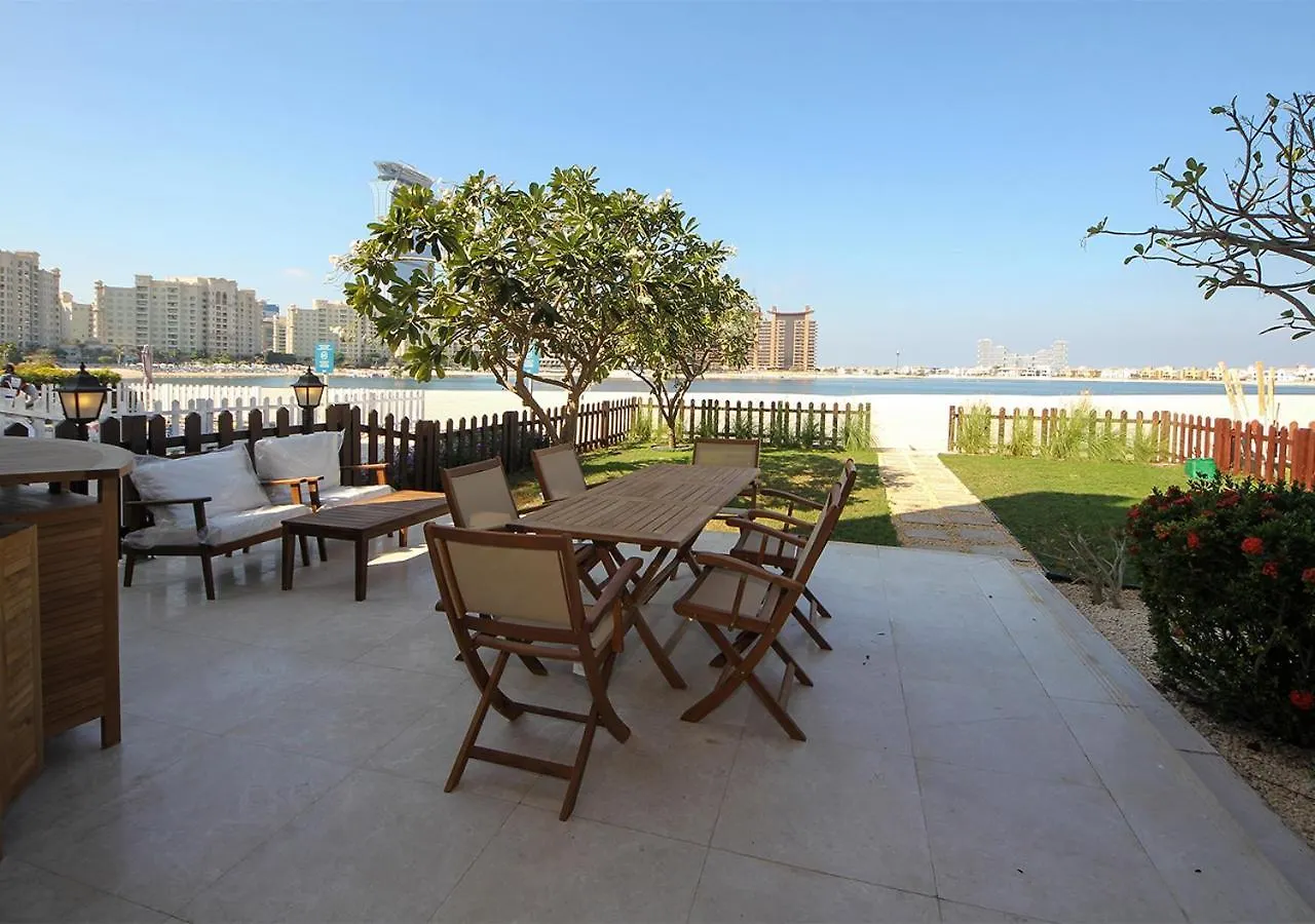 Breathtaking Villa With Roof Garden And Beach Access Dubai