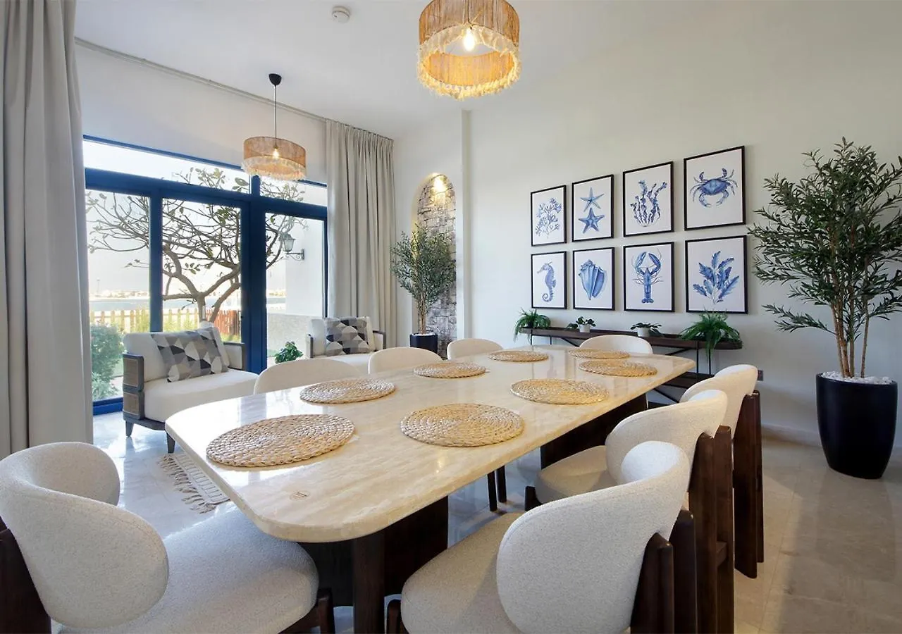 Breathtaking Villa With Roof Garden And Beach Access Dubai United Arab Emirates