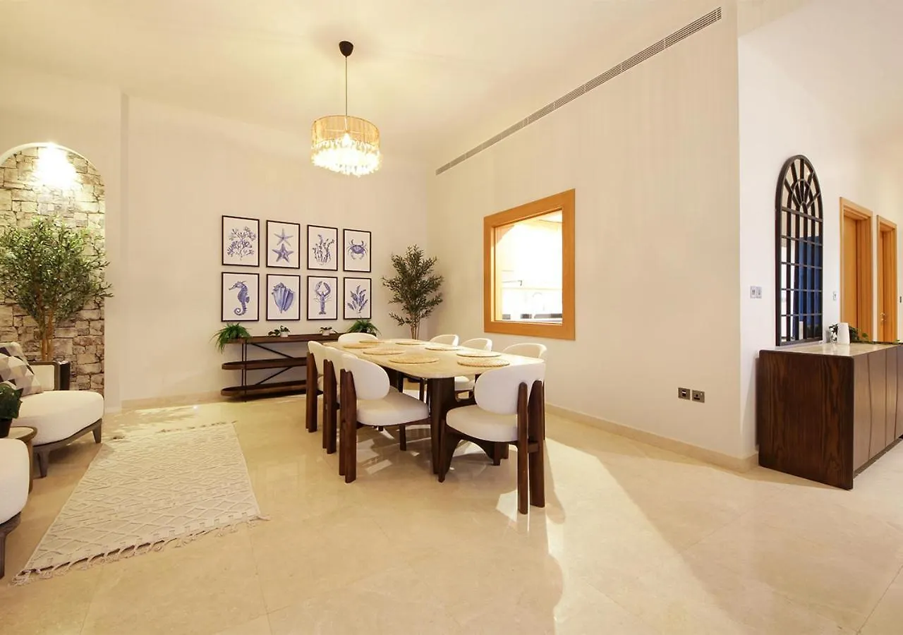 Breathtaking Villa With Roof Garden And Beach Access Dubai 0*,  United Arab Emirates